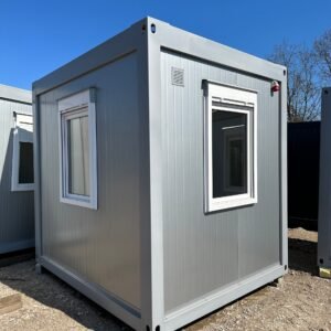 Contenedor Oficina 3,00 × 2,44 m – Módulo Prefabricado Aislado