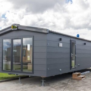 CASA MÓVIL POOLE (12 X 4 M)